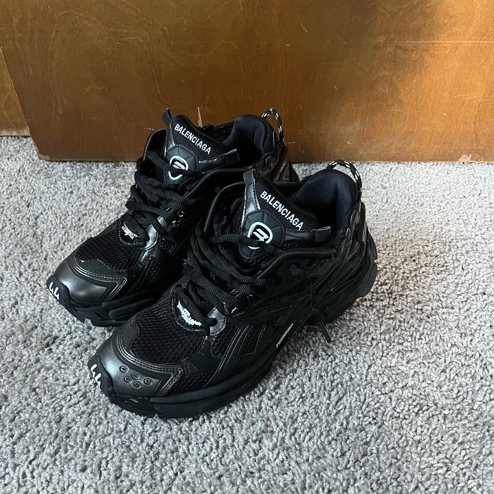 Balenciaga Runner Black
